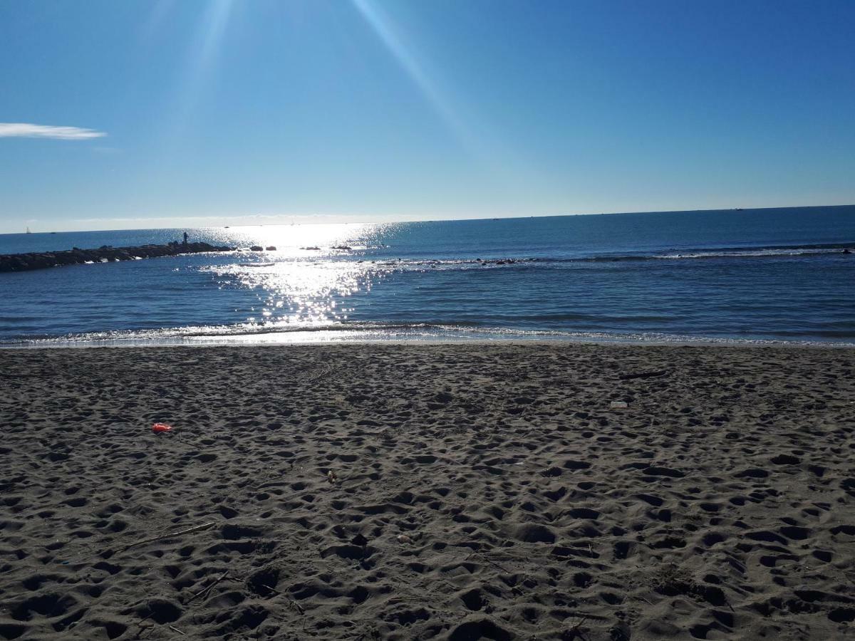 Attico Sul Mediterraneo Лидо ди Остия Екстериор снимка